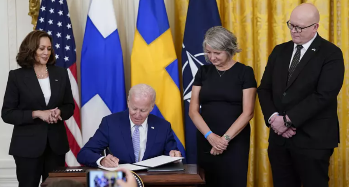 Biden, İsveç ve Finlandiya’nın NATO’ya katılım protokollerini imzaladı: Onaylayan ülke sayısı 23’e çıktı