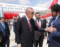 Erdoğan’ı havalimanında Hakan Taşıyan karşıladı