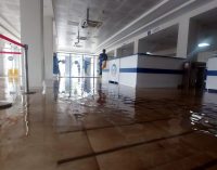 İzmir’de şiddetli sağanak: Ege Üniversitesi Hastanesi’ni su bastı