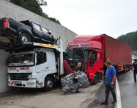 Manisa-İzmir yolunda yedi aracın karıştığı zincirleme kaza: Beş yaralı