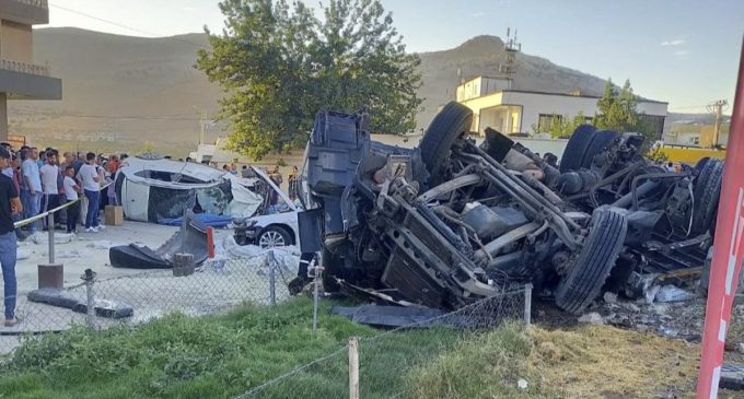Türkiye trafik kazalarıyla sarsılırken: Kazaların nedeni düşük maliyetli parça mı?