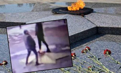 Rusya’da üç Türk turist “Sönmeyen Ateş” anıtına işedi: Tutuklandılar