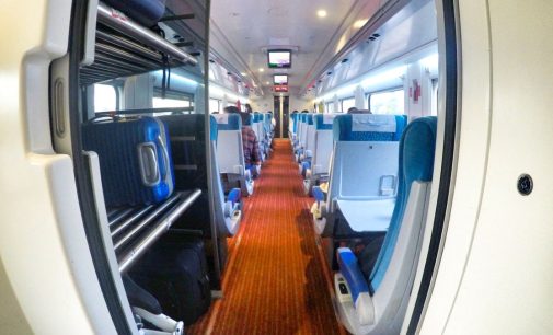 TCDD trenlerinde yer kaosu: “Yolcular ayakta seyahat etmesi gerektiğini binince öğreniyor”