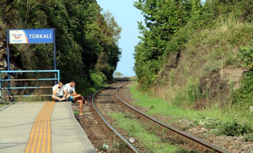 Zonguldak’ta kömür yüklü trenin çarptığı kişi yaşamını yitirdi