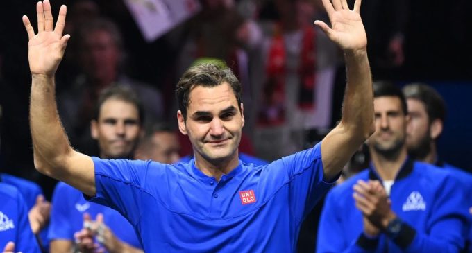 “Ekselansları” Roger Federer son kez korta çıktı