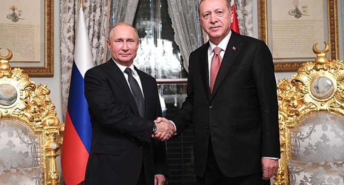 Financial Times: ABD ve AB, Rusya’ya yaptırımlar konusunda Türkiye’ye baskıyı artıracak