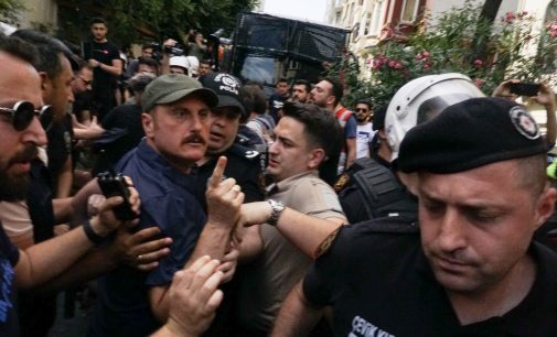 Gazetecilere saldıran polis müdürü Hanifi Zengin hakkında bir soruşturma daha