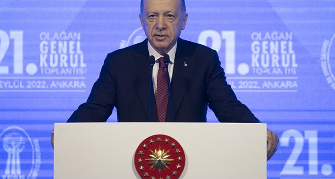 Erdoğan: Merkez Bankamızla konuştuk, faizin daha da inmesi gereğini telkin ediyorum