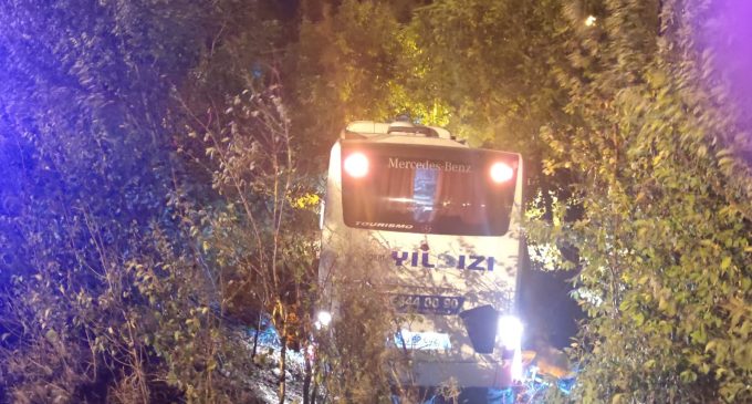 Amasya’da yolcu otobüsü ve ticari araç çarpıştı: İki ölü, sekiz yaralı