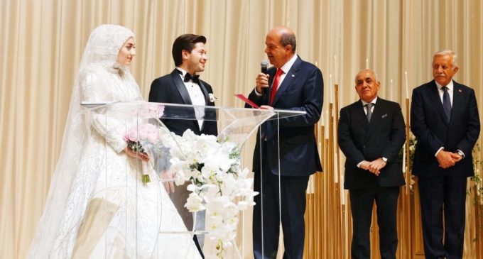 CHP’den soru önergesi: Fuat Oktay’ın oğlunun düğününde bakanlık sanatçıları mı görevlendirildi?