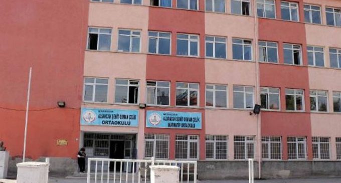 Kayseri’de bir okula ateş açıldı
