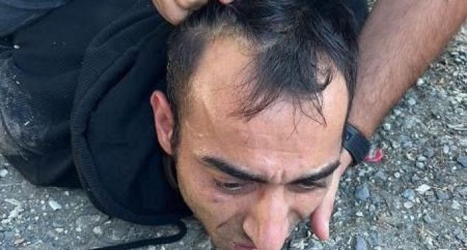 Başakşehir’de iki kişiyi öldürdükten sonra Fatih’te iki polisi yaralayan zanlı yakalandı
