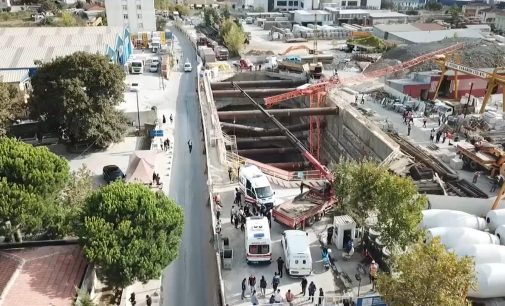 İstanbul metro inşaatında vinç devrildi: İki ölü, bir yaralı