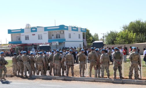 Jandarma ablukasında pamuk taban fiyatı eylemi: Çiftçiler haklarını aramak için sokağa çıktı