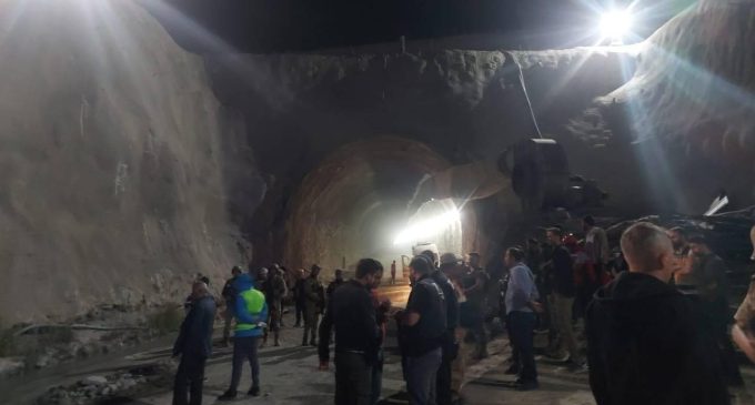 Van’daki tünel inşaatında iş cinayeti: Göçük altında kalan iki işçi öldü!