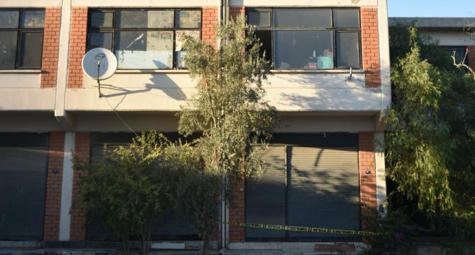 İzmir’de kadın cinayeti: İki çocuk annesi katledildi, boşanmak üzere olduğu eşi aranıyor