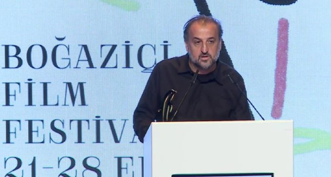 Boğaziçi Film Festivali: Özcan Alper, en iyi yönetmen ödülünü Fincancı’ya ithaf etti
