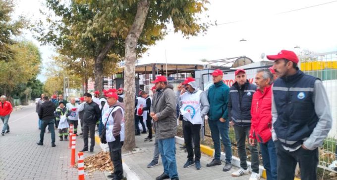 CHP’li belediyede işçiler greve çıktı