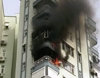 Antalya’da 13 katlı binada yangın: Apartman tahliye edildi