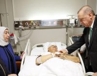 Trafik kazası geçiren Binali Yıldırım’a doku nakli ameliyatını Erdoğan’ın talebiyle Prof. Özkan yapmış