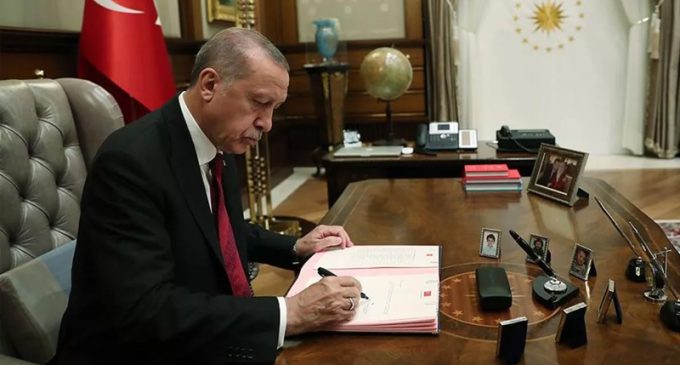 Erdoğan imzaladı: Diyanet’ten Adli Tıp’a, Milli Eğitim’den Ticaret Bakanlığı’na yeni atama kararları…