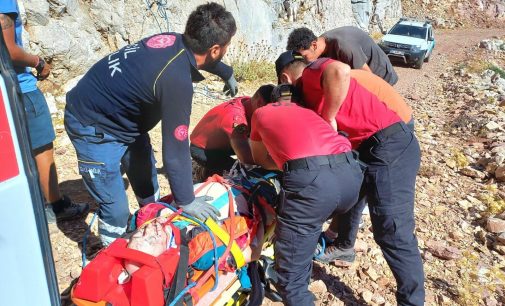 Yamaç paraşütü yapan İngiliz turist, kayalıklara düşerek yaşamını yitirdi