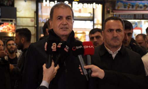 AKP Sözcüsü Çelik, Taksim saldırısının gerçekleştiği yerden seslendi: Türkiye güven ülkesidir