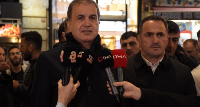 AKP Sözcüsü Çelik, Taksim saldırısının gerçekleştiği yerden seslendi: Türkiye güven ülkesidir