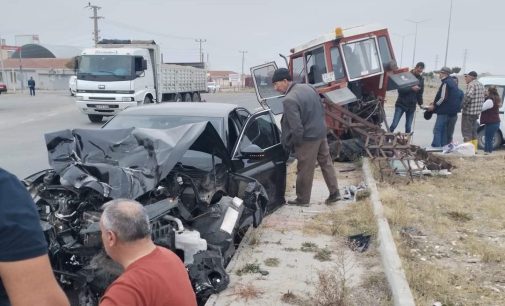 Belediye başkanı trafik kazası geçirdi: Sürücüler de yaralandı