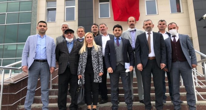 MHP Kars’ta 20 kişi görevlerinden istifa etti
