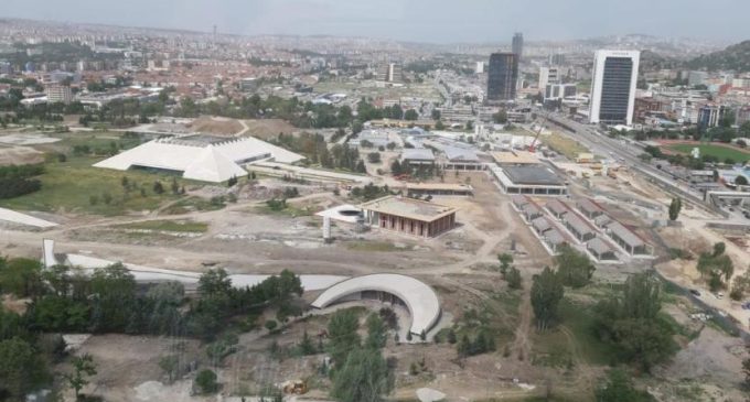 Atatürk Kültür Merkezi “millet bahçesi” planları iptal edildi