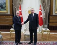 Erdoğan ile Bahçeli’nin sarayın kapalı kapıları ardındaki görüşmesi tamamlandı