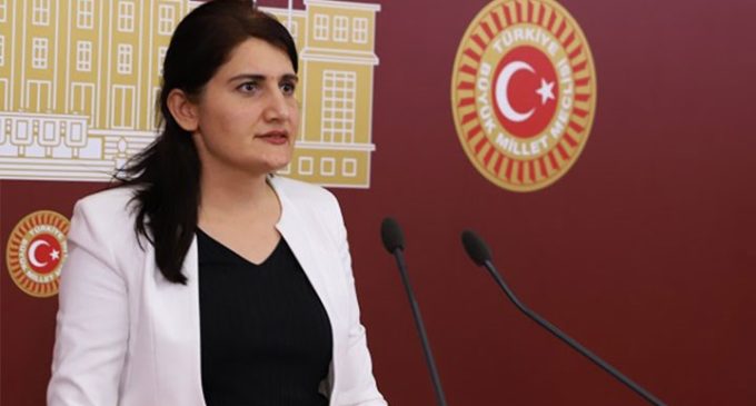 HDP’li Semra Güzel’in vekilliğini düşürdüler