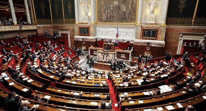 Fransa’da aşırı sağcı vekile “ırkçılık” cezası