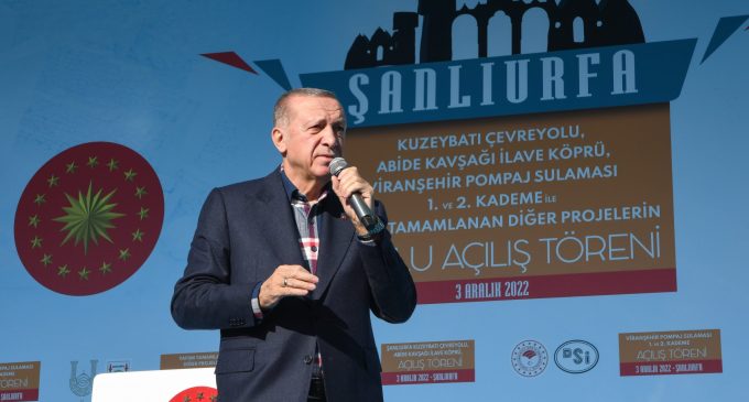 Erdoğan: “Sınırlarımız ötesinde besledikleri terör örgütleri bize saldırıyor”