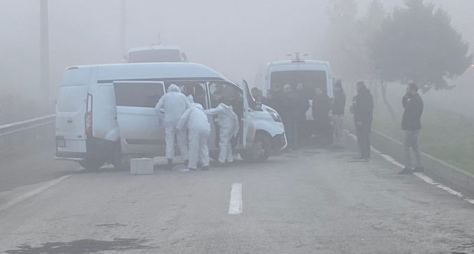 Diyarbakır’da polis servisinin geçişi sırasında patlama: Sekiz polis memuru yaralandı