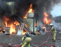 İşçilerin barındığı konteynerde yangın: Kullanılamaz hale geldi