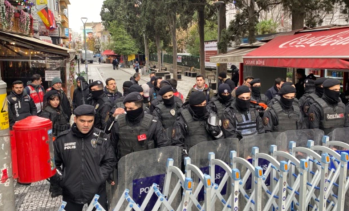 HDP İl Başkanı Encü’ye polisin attığı tokat protesto edildi: Polis yine saldırdı, çok sayıda gözaltı var!