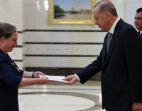 İsrail Büyükelçisi Lillian, AKP’li Cumhurbaşkanı Erdoğan’a güven mektubu sundu