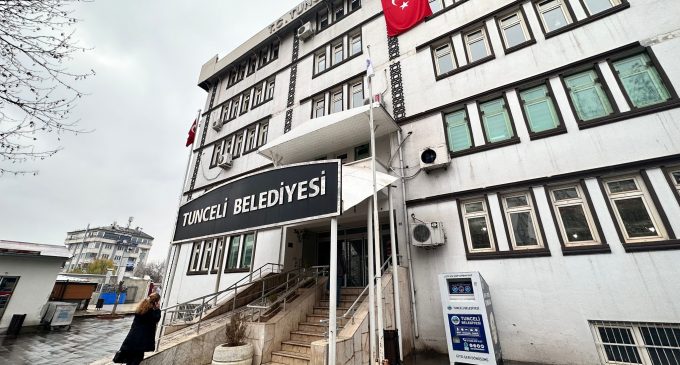 Tunceli Belediyesi’nin elektriği, ödenmeyen 14 milyon liralık borç nedeniyle kesildi