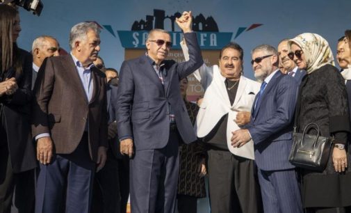 İbrahim Tatlıses Erdoğan’ın mitingine katıldı, oy istedi