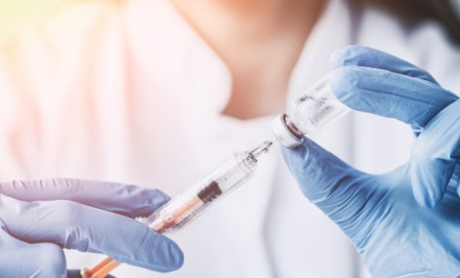 İlaç krizinde gelinen nokta: Acil vakalar için aşılar toplatılıyor, çocuklara aşı yapılamıyor
