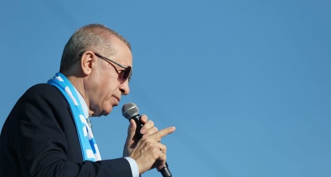Hukuk profesörü Kaboğlu: TBMM seçimleri yenileme kararı almazsa, Erdoğan’ın adaylığı yasadışıdır