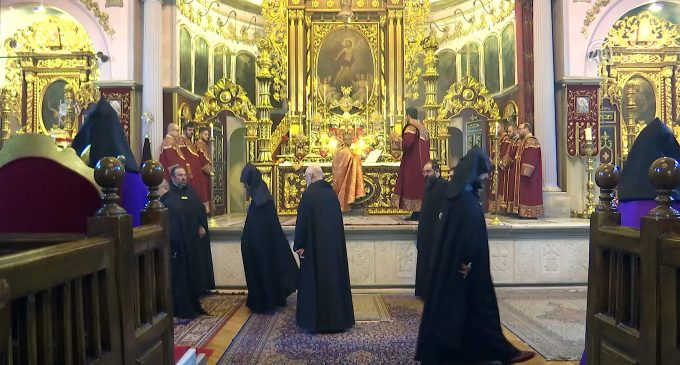 200 yıl sonra bir ilk: Ermeni Patrikhanesi bir kişiyi aforoz etti