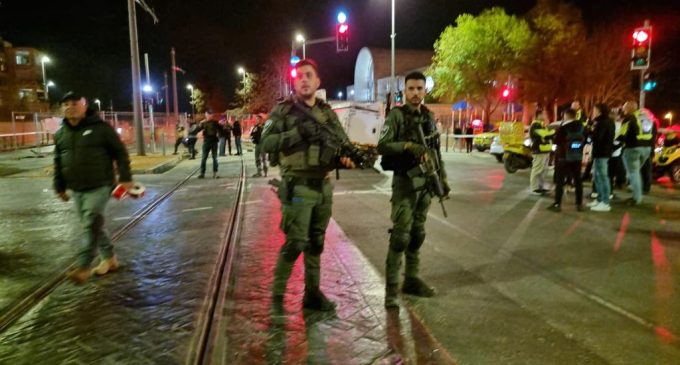 Kudüs’te bir saldırı daha: Biri ağır iki İsrailli yaralı, saldırgan 13 yaşında…