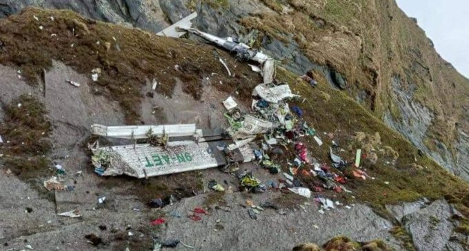 Nepal’de 72 kişiyi taşıyan yolcu uçağı düştü