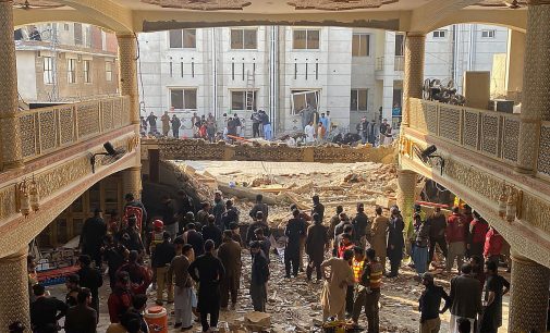 Pakistan’da camiye saldırının bilançosu büyüyor: Ölü sayısı 100’ü geçti!