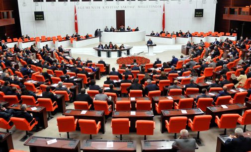 Muğla Valiliği’nin AKP videosu paylaşmasına muhalefetin araştırma önerisi AKP ve MHP oylarıyla reddedildi