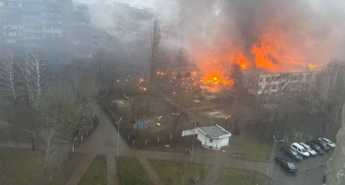 Ukrayna’da helikopter anaokulun yakınına düştü: İçişleri Bakanı ve yardımcısı öldü