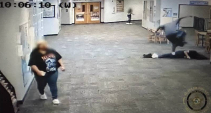 Florida’da lise öğrencisi oyun konsoluna el koyan öğretmene saldırdı, öldüresiye dövdü